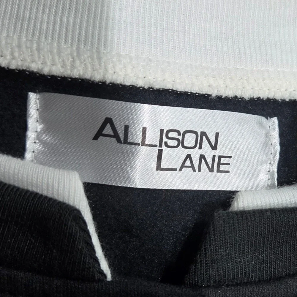 Allison Lane Womens Christmas Cardinal Embroidered Button Front Sweatshirt L NWT